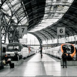 DON’T MISS YOUR TRAIN